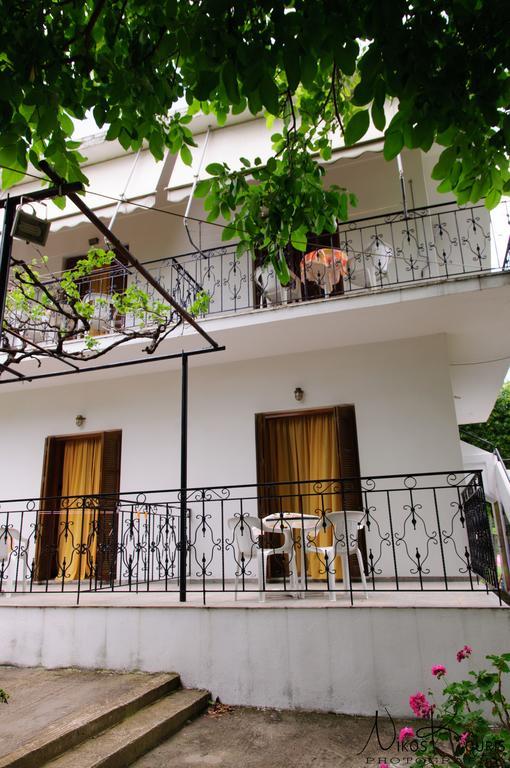 Drivas Apartments Plataniász Szoba fotó